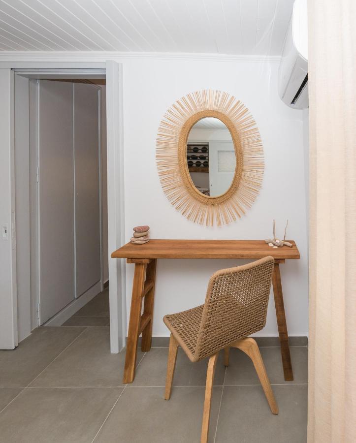 Kanelis Milos Sea Suite Agia Irini  المظهر الخارجي الصورة