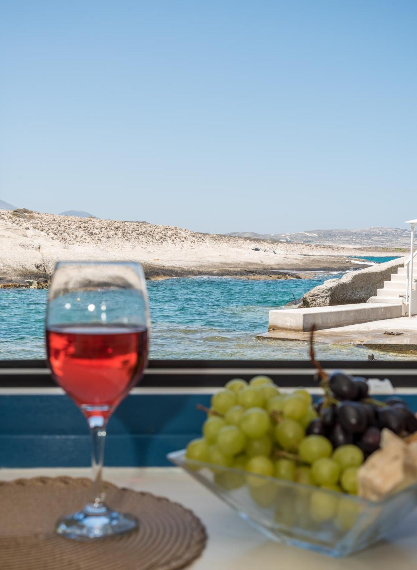 Kanelis Milos Sea Suite Agia Irini  المظهر الخارجي الصورة